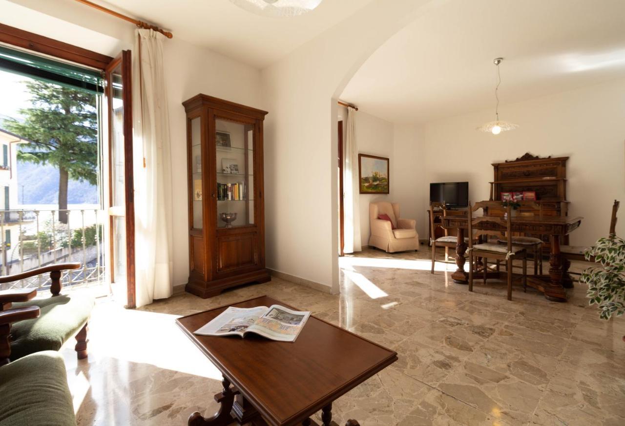 Mamma Ciccia Holiday Home - Lake Front Apartment Mandello del Lario Exteriör bild