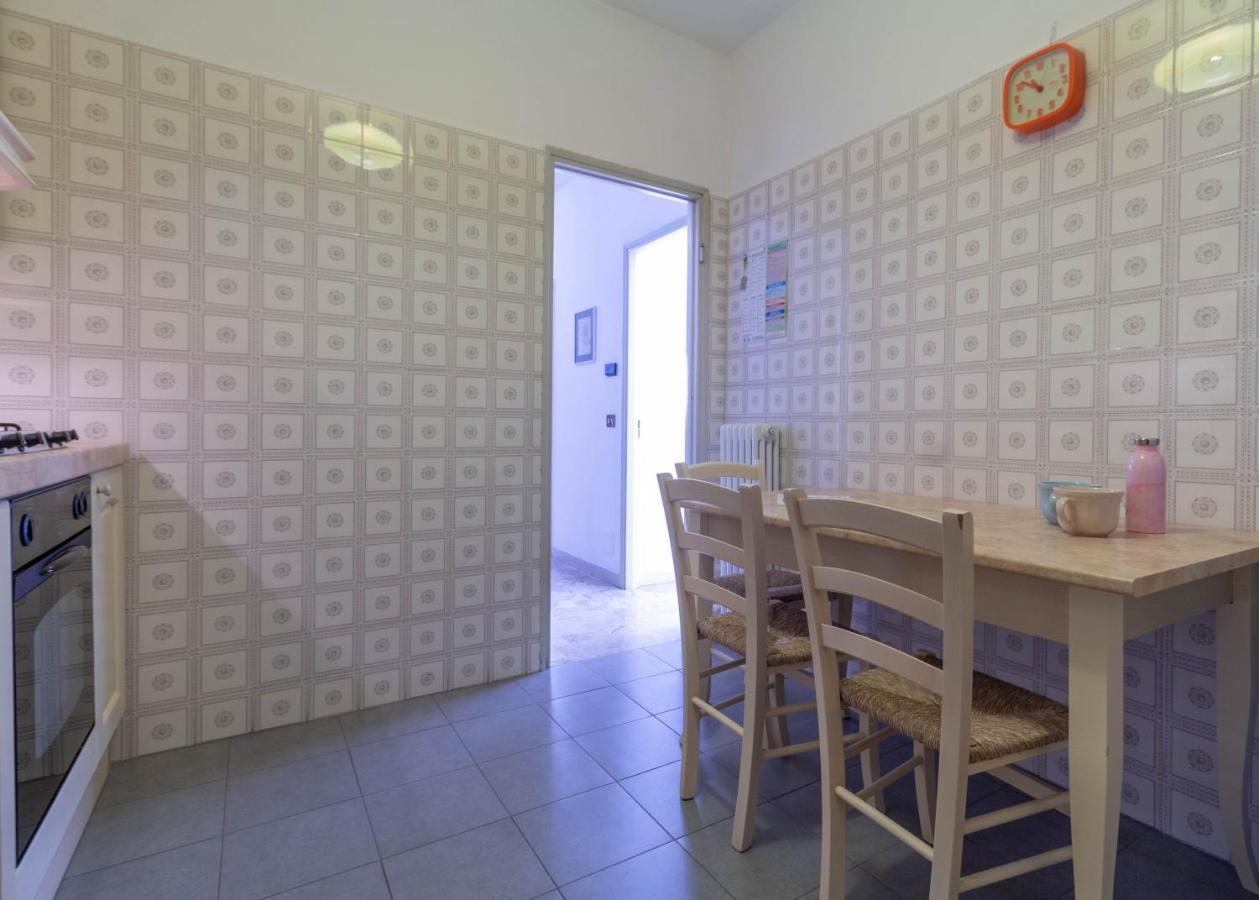 Mamma Ciccia Holiday Home - Lake Front Apartment Mandello del Lario Exteriör bild