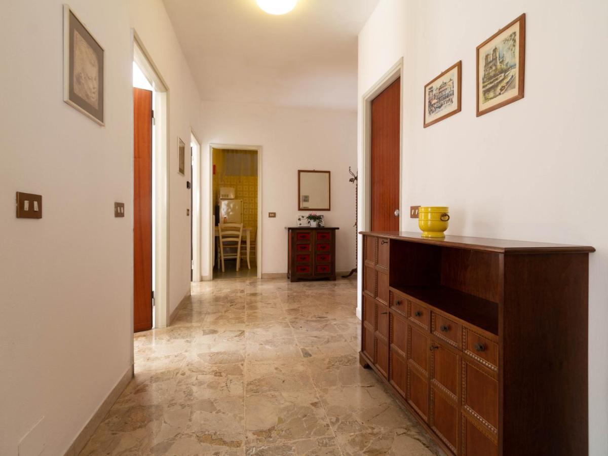 Mamma Ciccia Holiday Home - Lake Front Apartment Mandello del Lario Exteriör bild